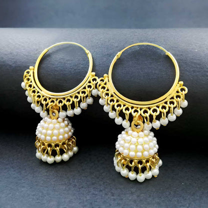 Exquisite Pearls Earring